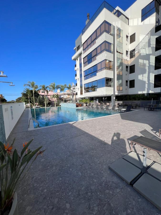 Cobertura Velejar Em Condominio Clube - Com Area De Lazer Governador Celso Ramos Exterior foto